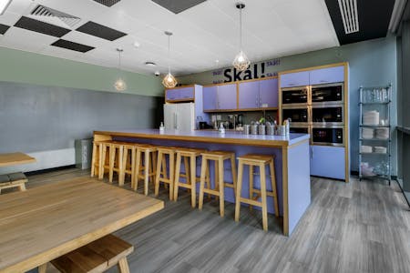 Mainpoint, 102 West Port, Edinburgh, Office To Let - 5th Floor Mainpoint kitchen.jpg