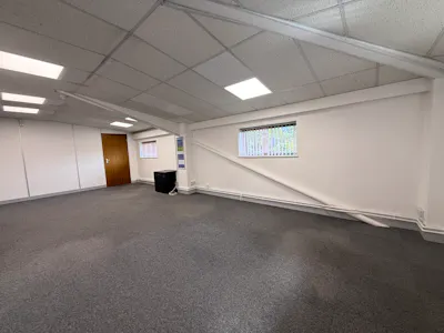 Systems House, Redditch, Office To Let - IMG_3099.jpeg
