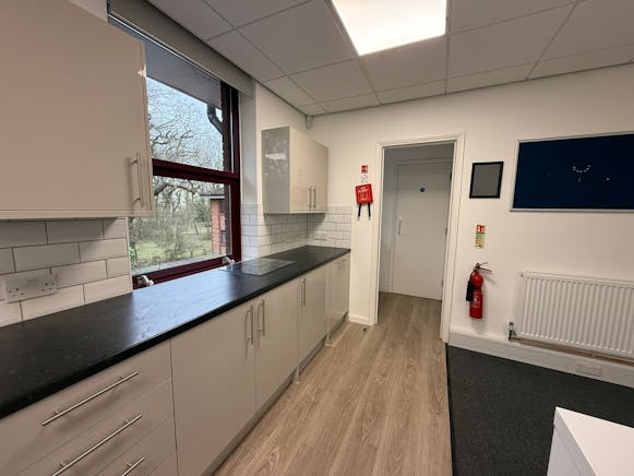 6 Argent Court, Basildon, Office For Sale - WhatsApp Image 2026-02-27 at 11.54.14 (2).jpeg