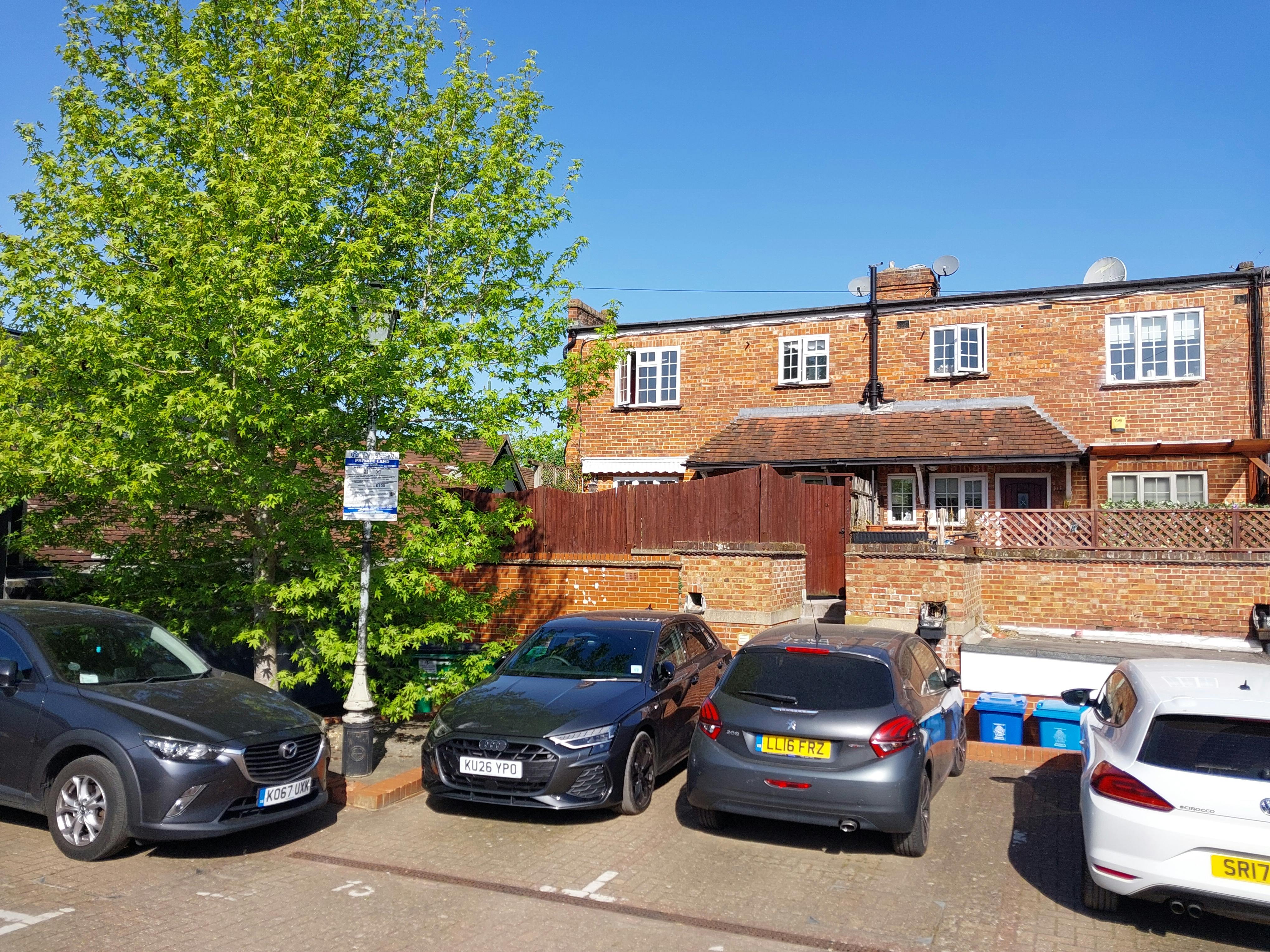 1 Broomhall Buildings, Ascot, Retail For Sale - 20260501_093804.jpg