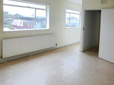 52 Vanguard Way, Southend-on-Sea, Industrial To Let - d82cd048-P1010419.JPG