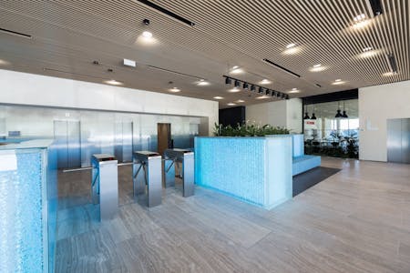 Brumlovka - Building Delta (SUBLEASE), Vyskočilova 1561/4a, Praha 4, Office / Retail To Let - redn7551scaled.jpg