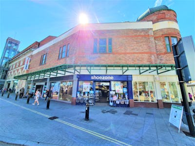 4 Warren Street, Stockport, Retail To Let - 20210609_102414 2.jpg