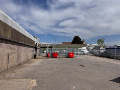 Unit 7, Yeovil, Industrial/Logistics Lease Assignment - IMG_2356.JPG