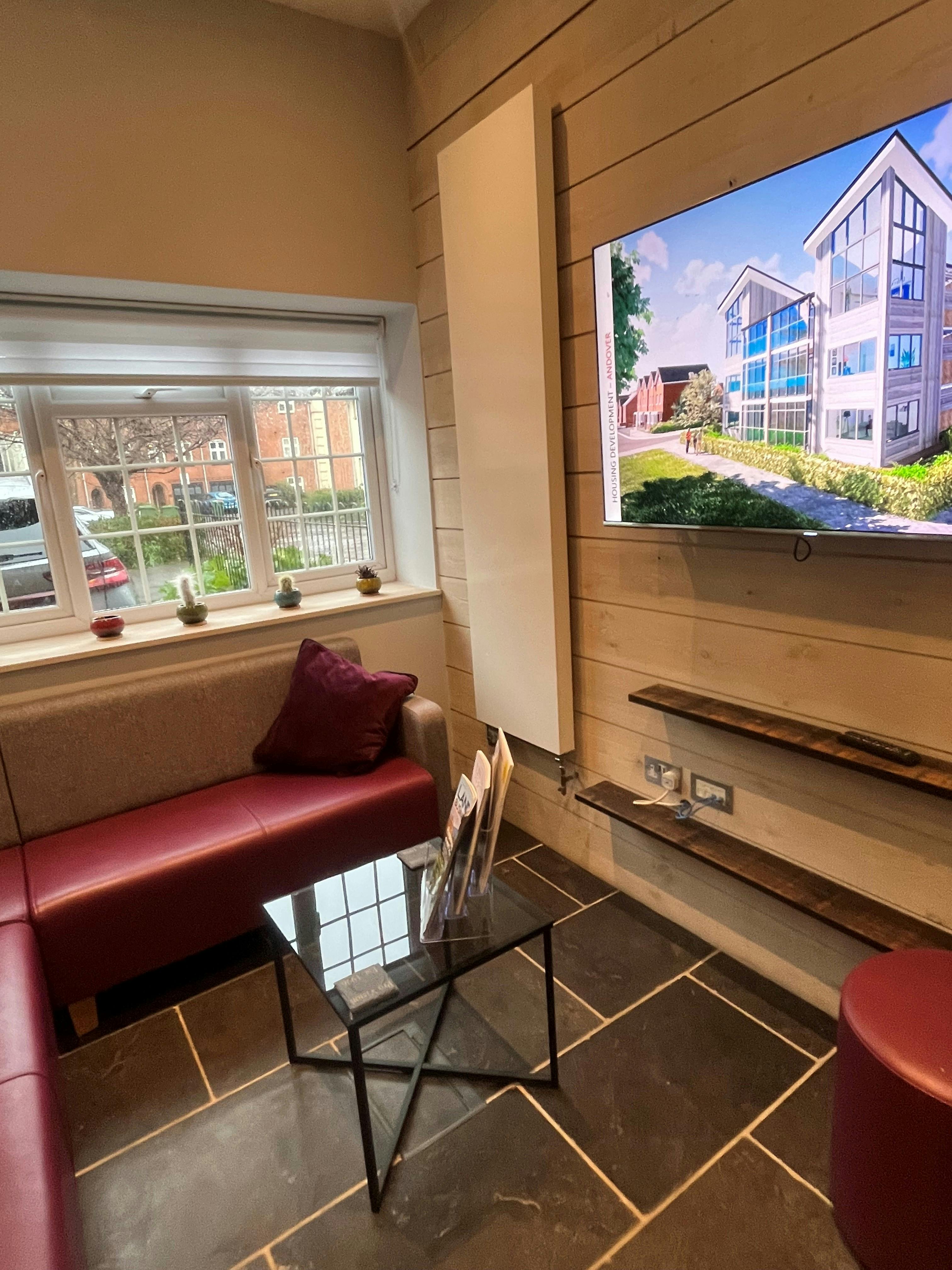 Office in Winchester - photo 4