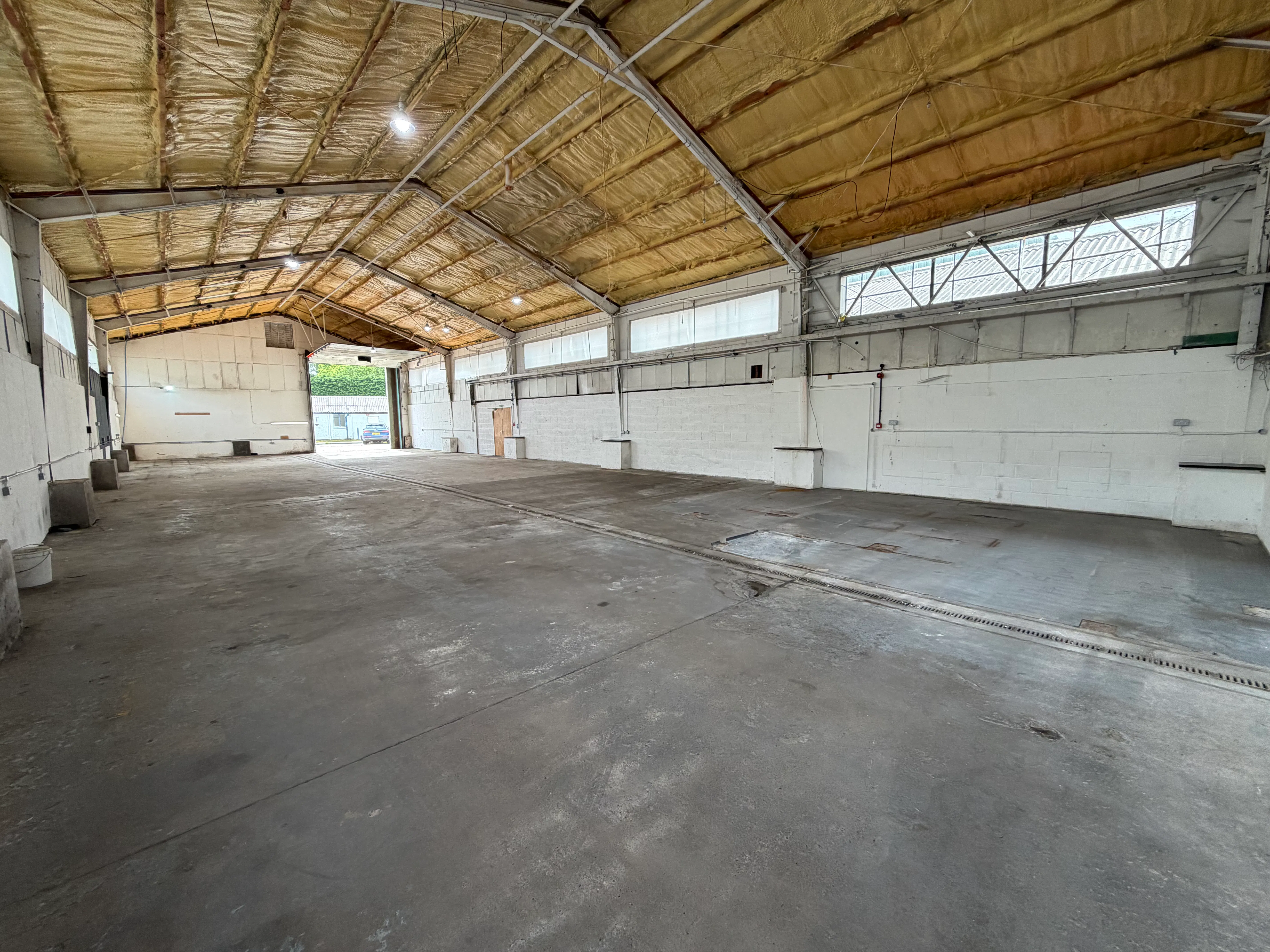 89NE Greenham Business Park image 4