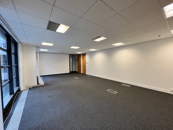 32 Beaufort Court, London, Offices To Let / For Sale - 6EA63251214F4AFC9A70D10740C213AC.jpeg