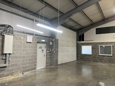 Unit 3, Lincoln, Light Industrial To Let - 7.jpg