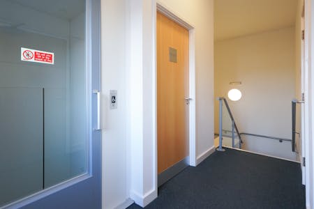 Benford Court, Lower Cape, Lower Cape, Office To Let - Unit 2 Benford Court11.jpg