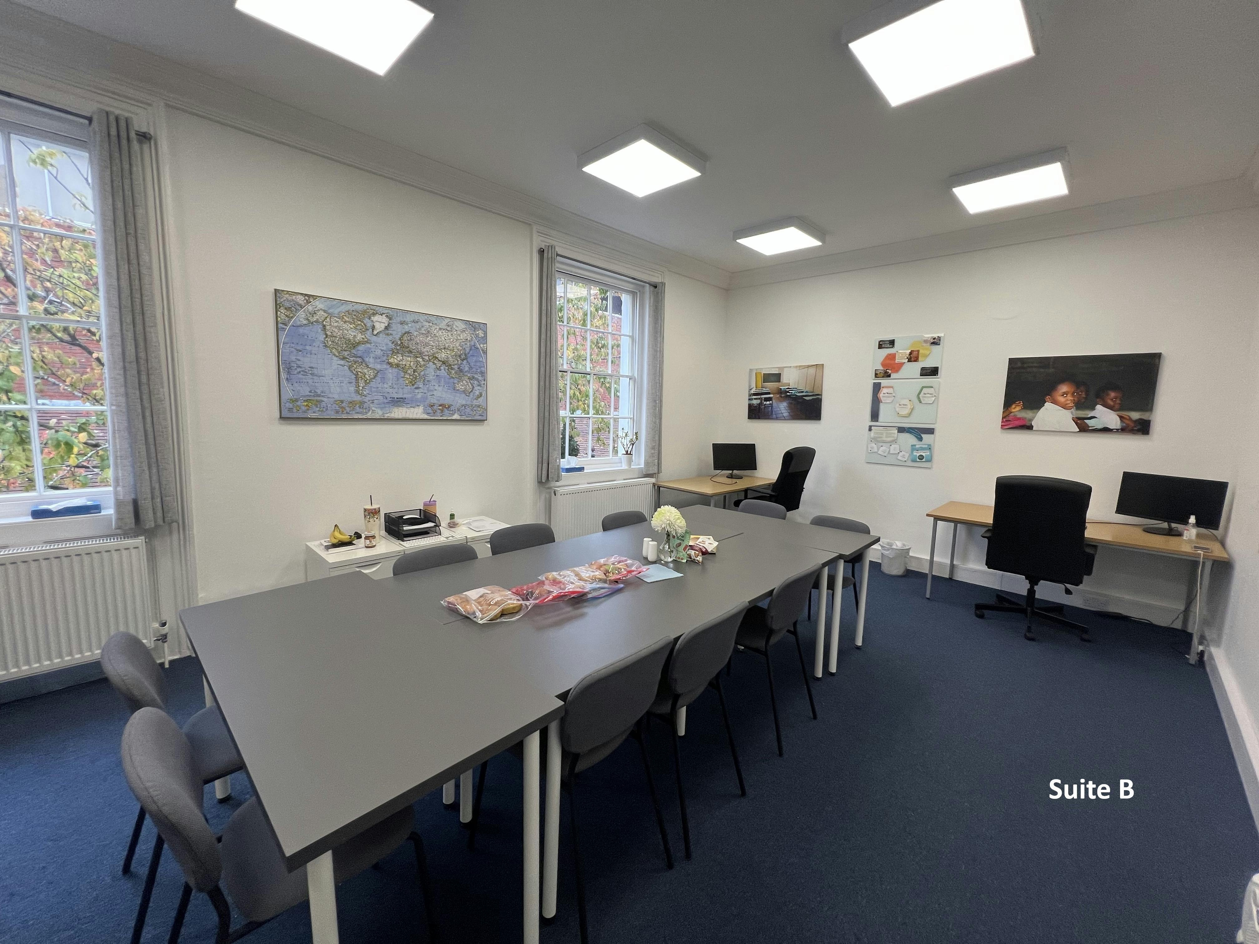 Richmond House, Horsham, Office To Let - IMG_9410 named.jpg