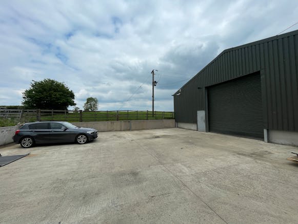 Unit 1 Berryfield Farm, Aylesbury, Industrial To Let - IMG_5800.JPG