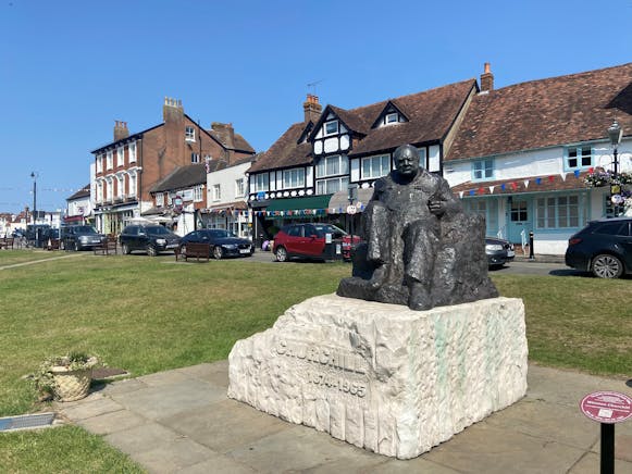 5 The Green, Westerham, Retail To Let - new.jpg