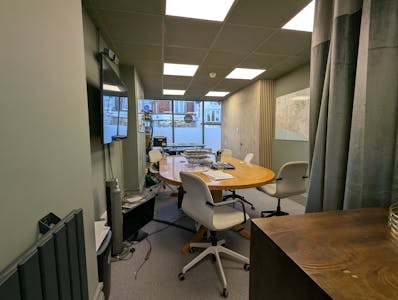 99 Preston Drove, Brighton, Office / Retail To Let - PXL_20260317_172155232.jpg