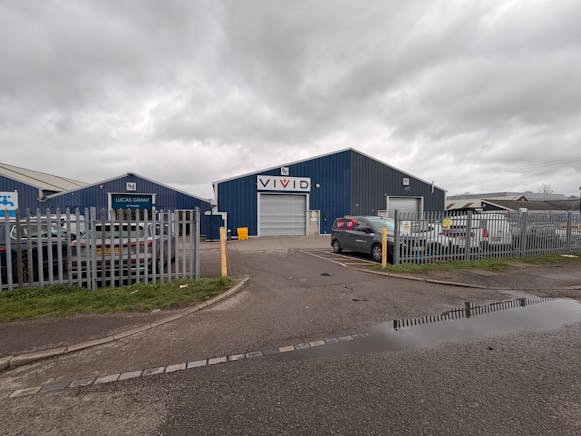 9E Farnham Trading Estate, Farnham, Industrial / Warehouse To Let - IMG_0567.jpeg