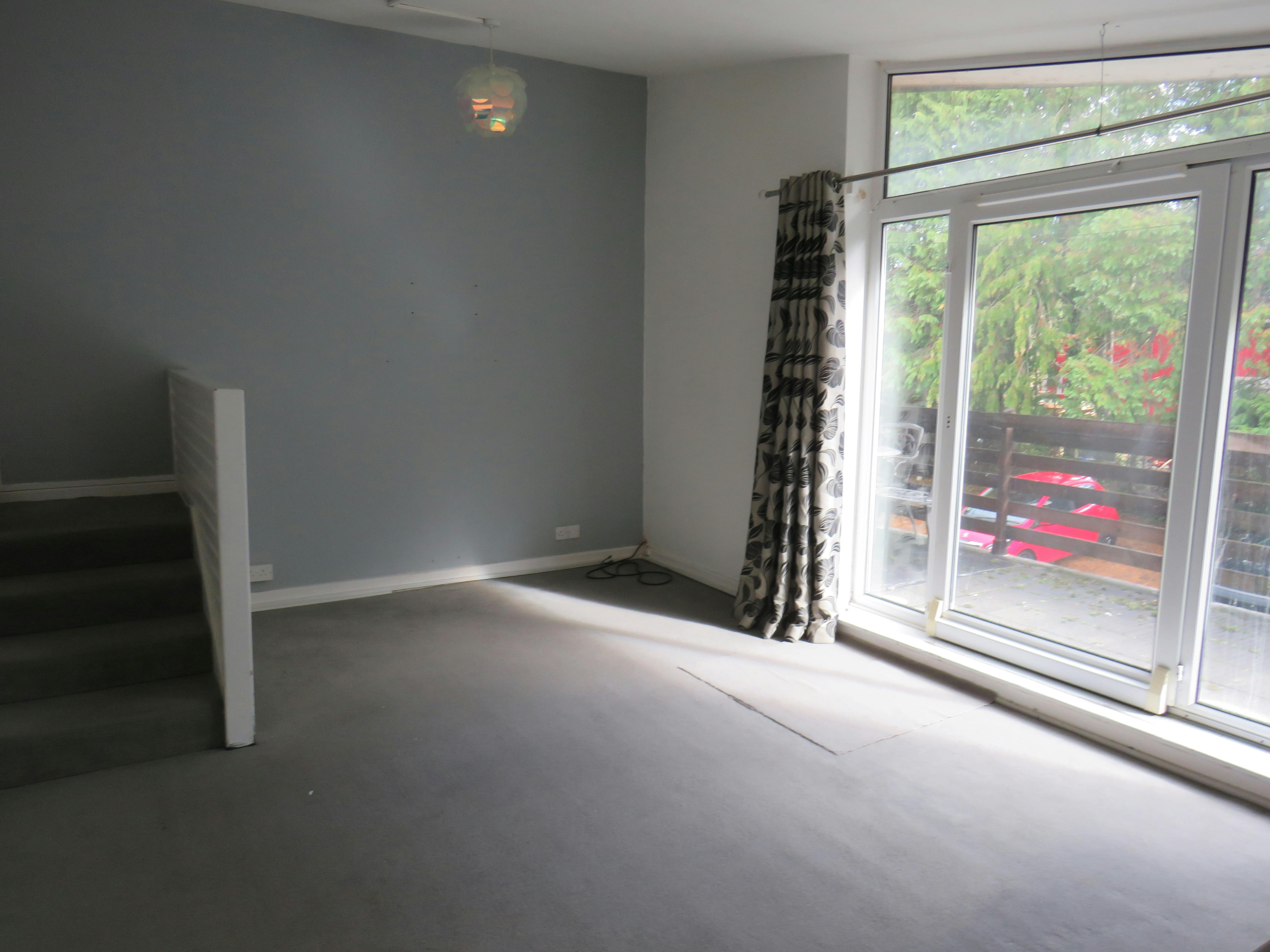 24 / 24a Station Road, Liphook, Retail To Let - IMG_1853.JPG