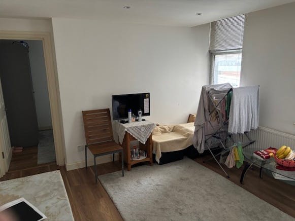 33-39 Manchester Street, Luton, Investment For Sale - 12.jpg