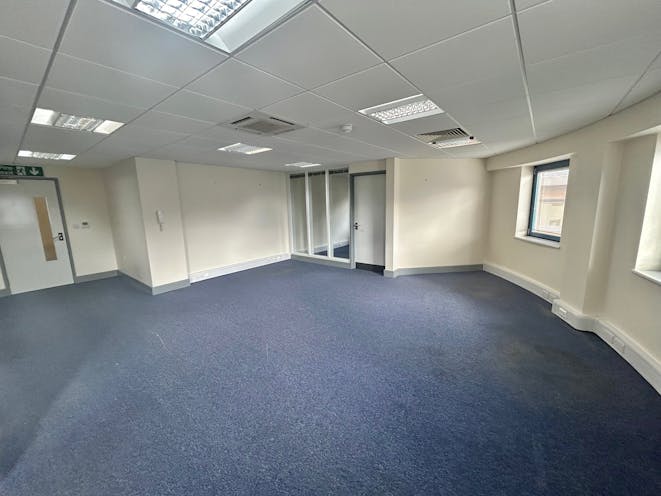 Part 2nd Floor, Gloucester Chambers, Woking, Offices To Let - 1.jpg