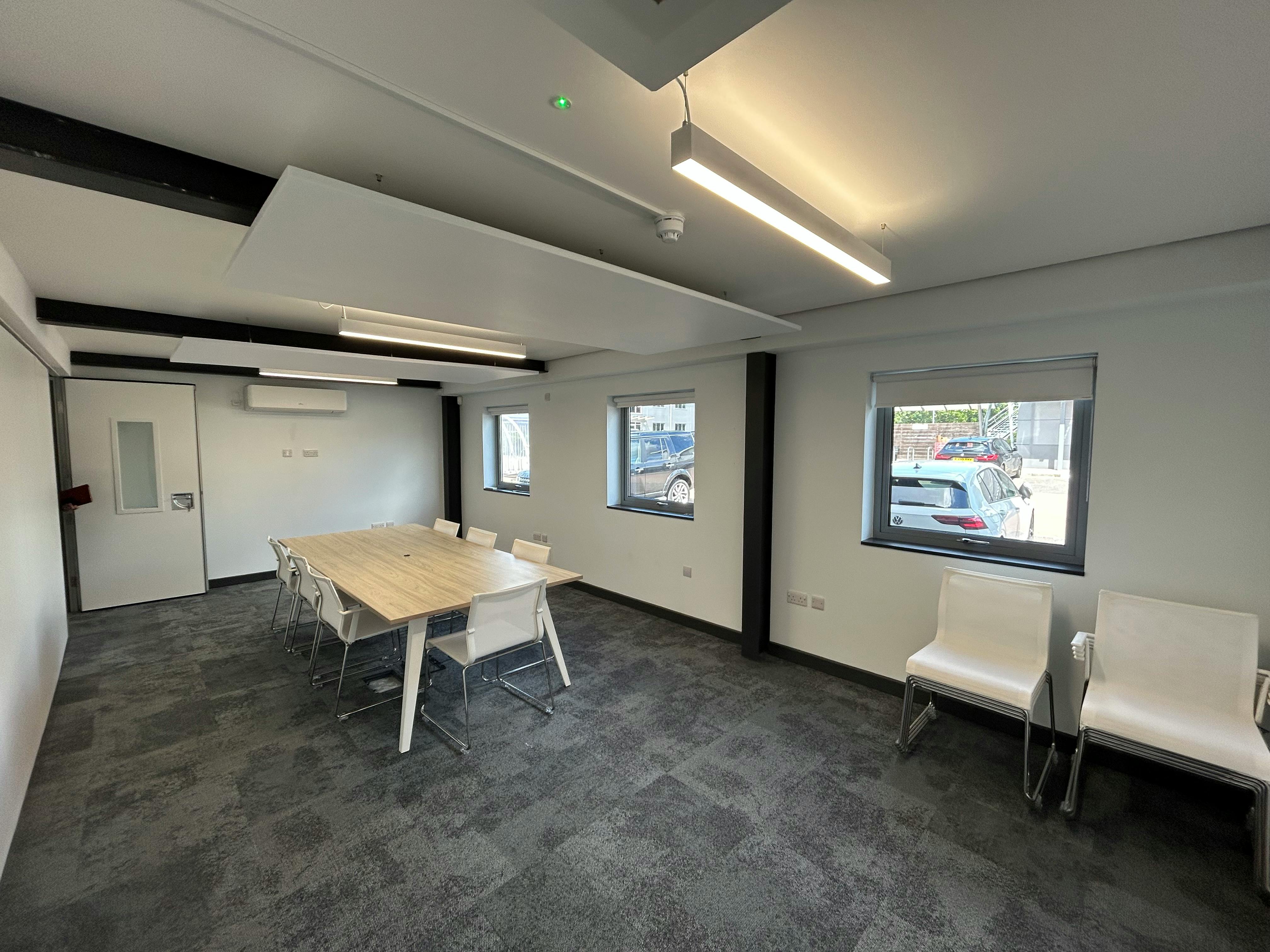Unit 10 Pine Court, Kembrey Park, Swindon, Offices To Let - IMG_8463.jpeg