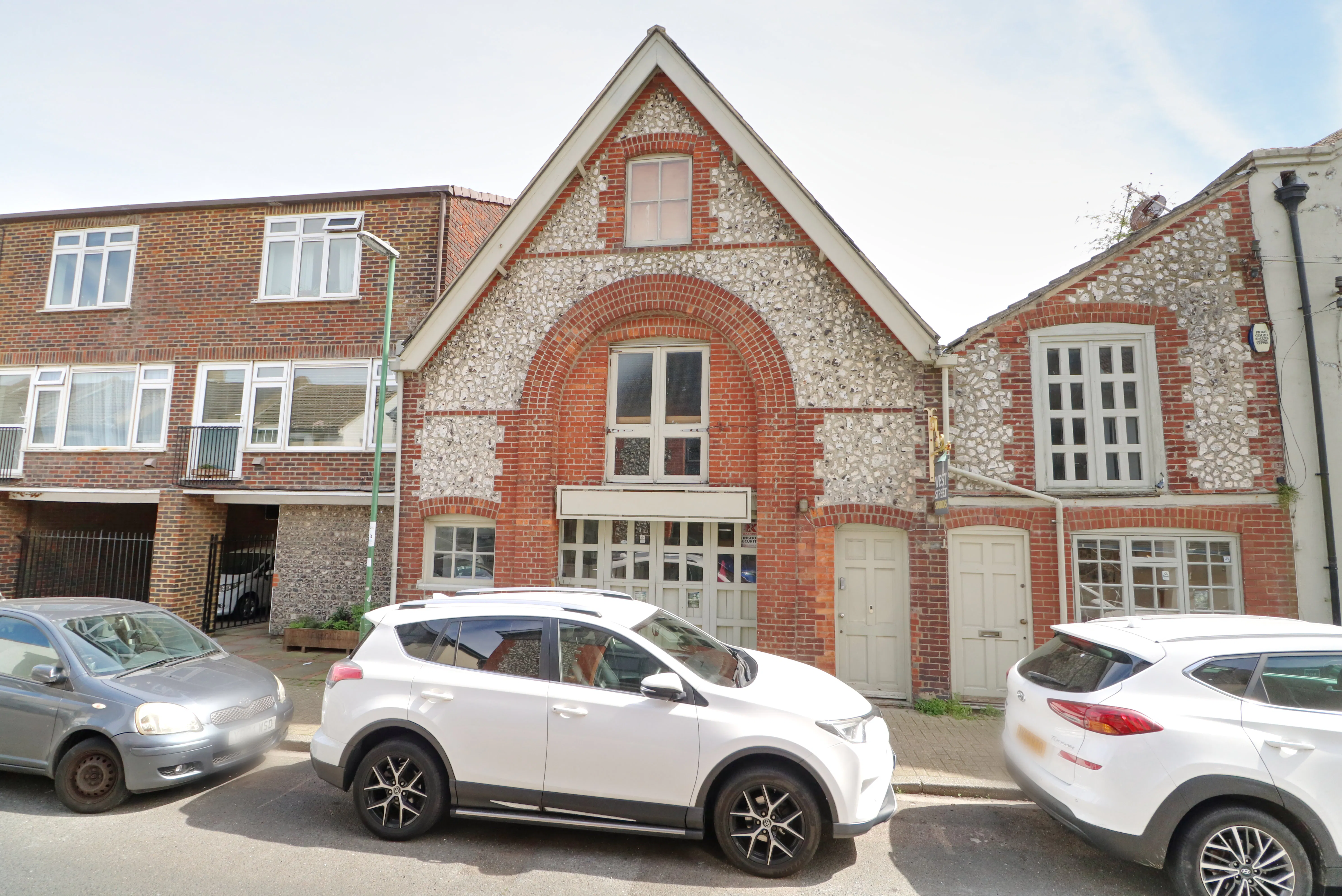 20 West Street, Shoreham-by-Sea, Office / Retail To Let - External 2.jpg