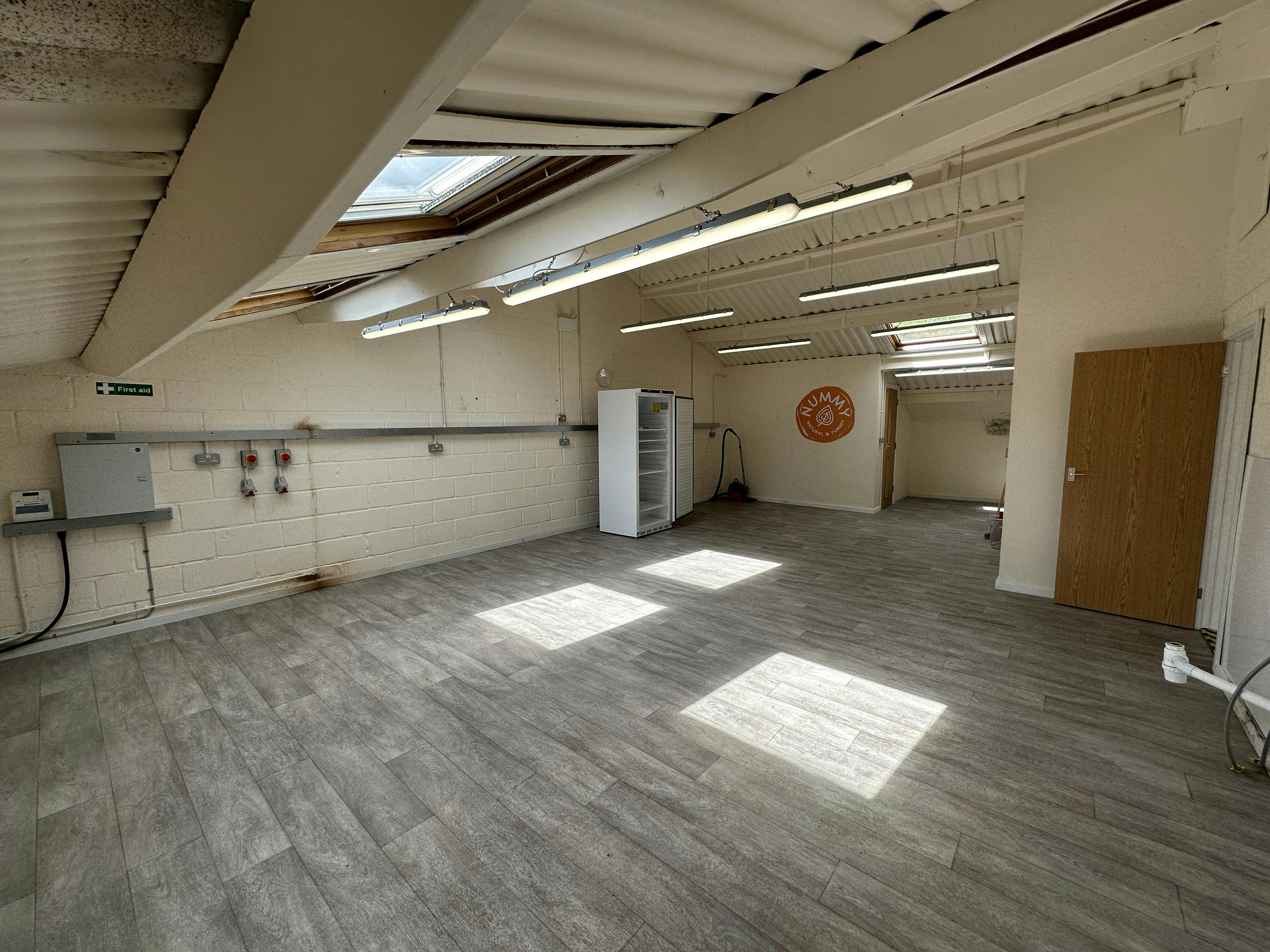 Passfield Mill Business Park, Passfield, Liphook, Offices / Industrial / Warehouse To Let - 4F internal 4.jpeg