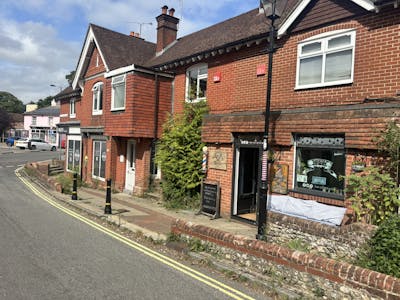 2 London Road, Waterlooville, Investment / Office / Retail For Sale - IMG_9380.JPEG