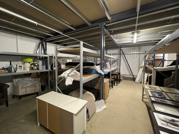 Unit E, Howland Road, Thame, Industrial Lease Assignment - IMG_7804.JPG