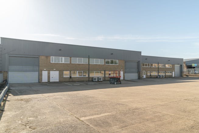 Units 1A & 1B, Caxton Road, Bedford, Industrial To Let - Caxton Road 023.jpg