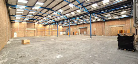 Unit 3 & Unit 5, Lancing Business Park, Lancing, Industrial To Let - 20251121_121436 - Edited.jpg