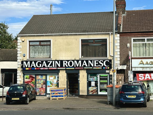 156 Leagrave Road, Luton, Residential / Other / Retail For Sale - 1.jpg