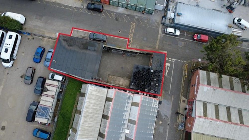 21 Magnet Road, London, Industrial/Logistics / Open Storage To Let - Picture2.jpg