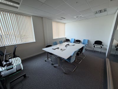 First Floor Office, Shirley, Solihull, Office To Let - Photo 12-02-2026, 09 02 06.jpg