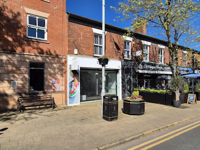 42 London Road, Alderley Edge, Office / Retail To Let - 20260424_104423.jpg