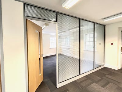 Stable Court, Beechwoods, Elmete Lane, Leeds, Office To Let / For Sale - interior 2.jpg