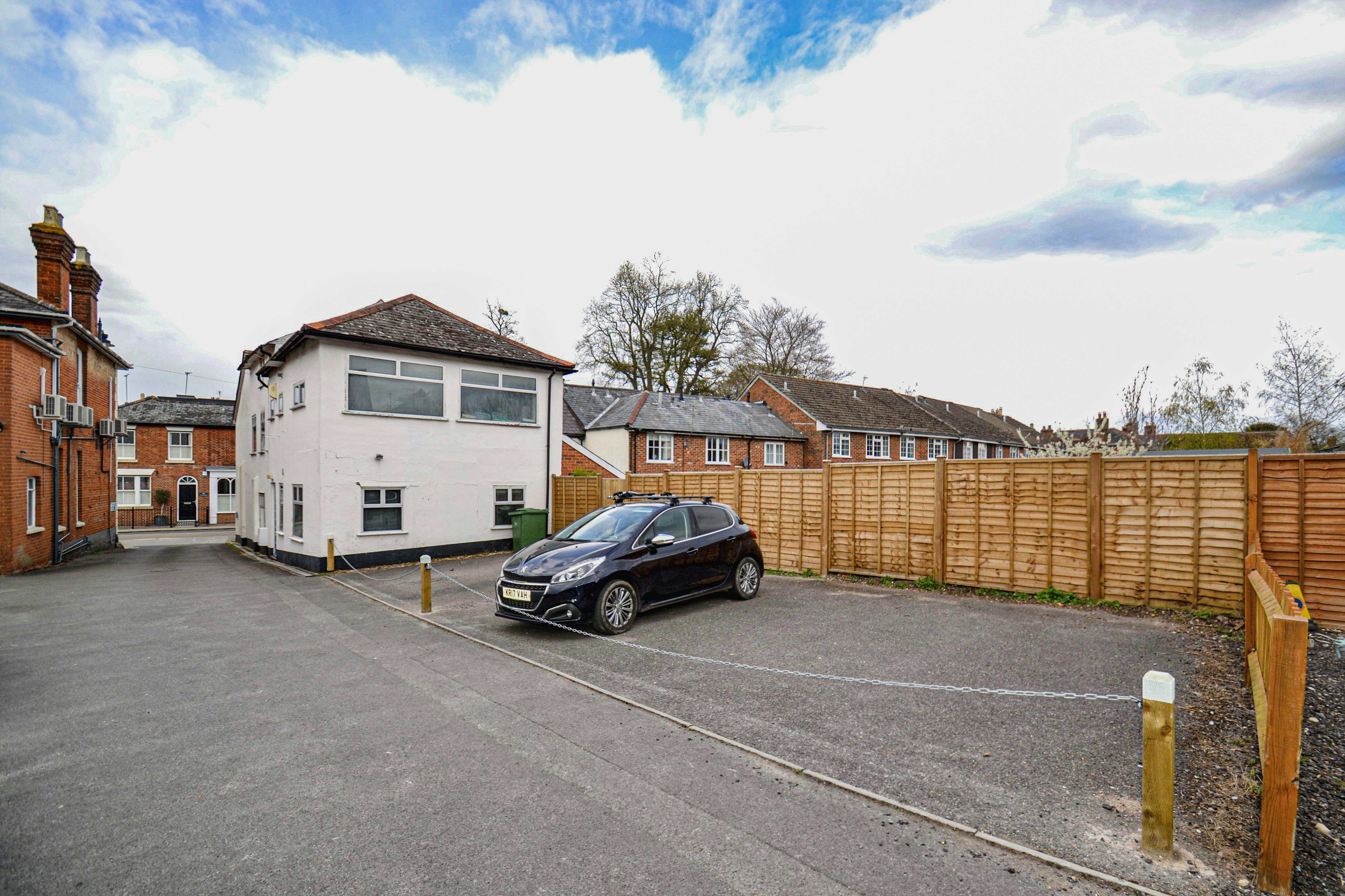 Office in Romsey - photo 3