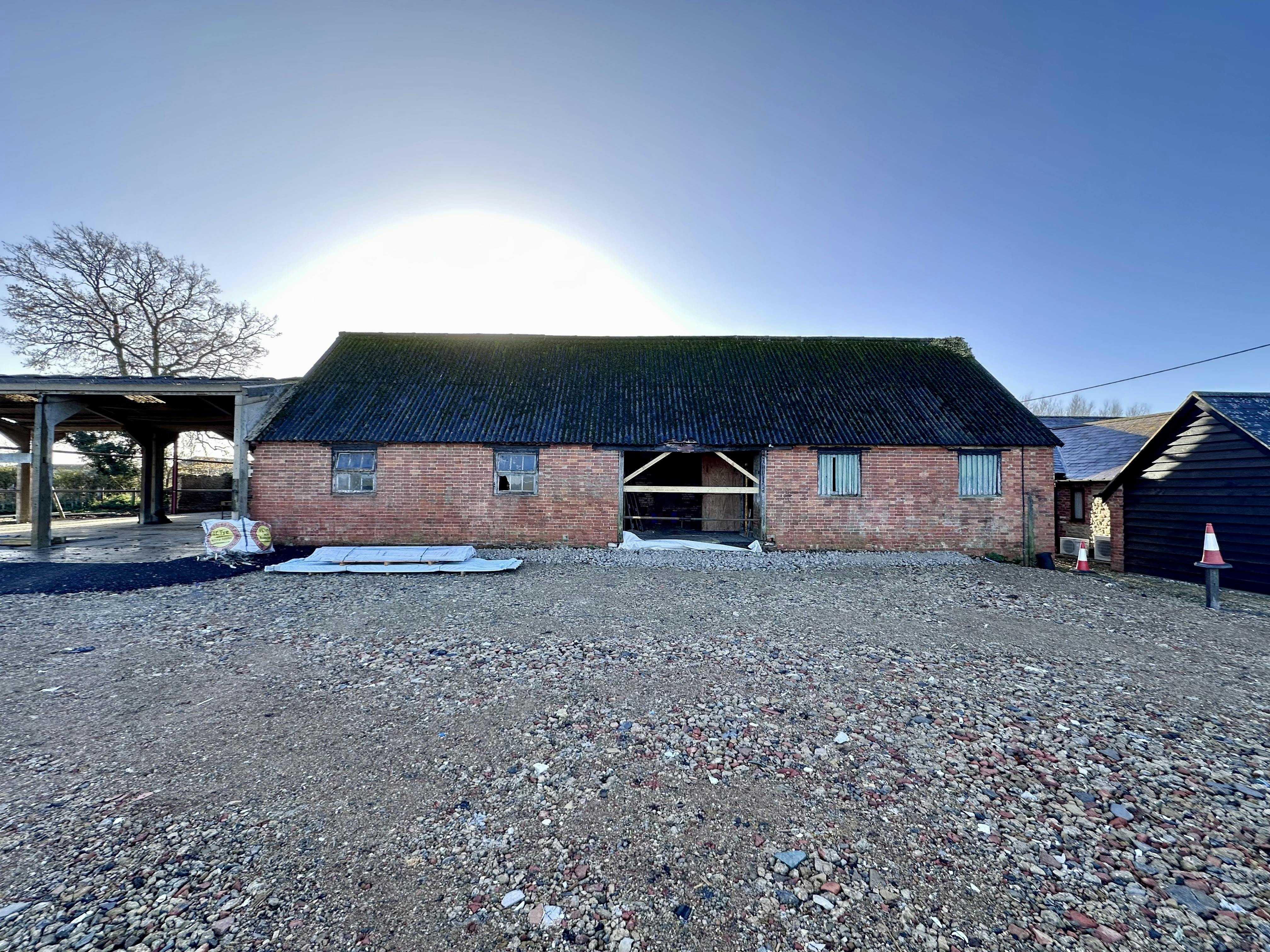 Unit 12, Thame, Industrial To Let - IMG_9797 2.jpeg