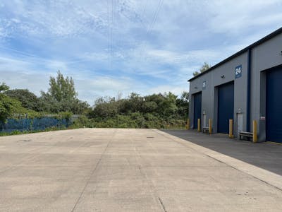 Unit 22-25, Wentloog Buildings, Cardiff, Industrial To Let - IMG_8648.jpeg