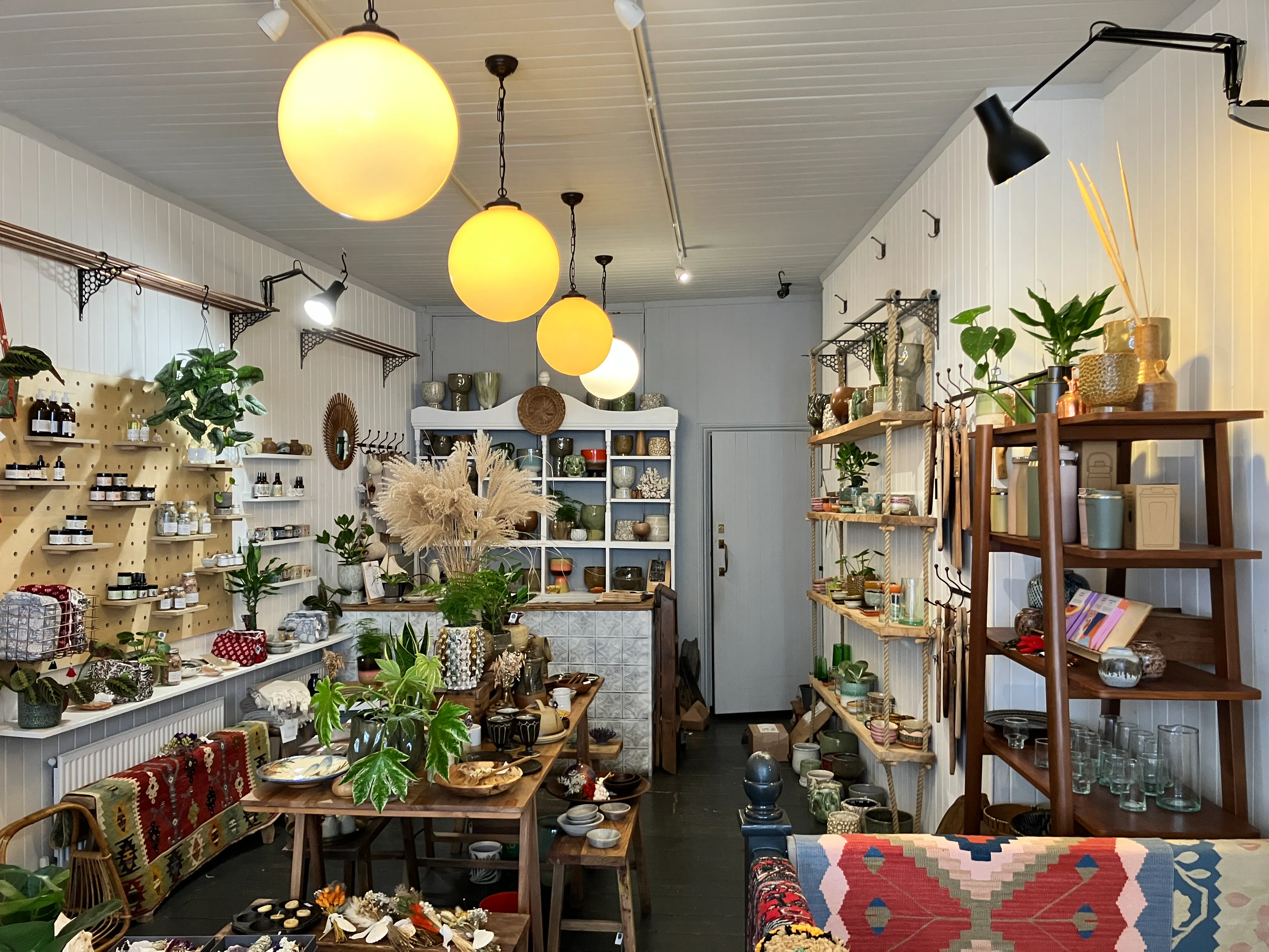 58 High Street, Hastings, Retail To Let - IMG_2749.JPG