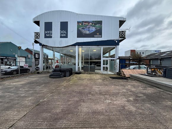 24 Portman Street, Glasgow, Retail To Let - PHOTO-2026-02-15-15-12-28 4.jpg