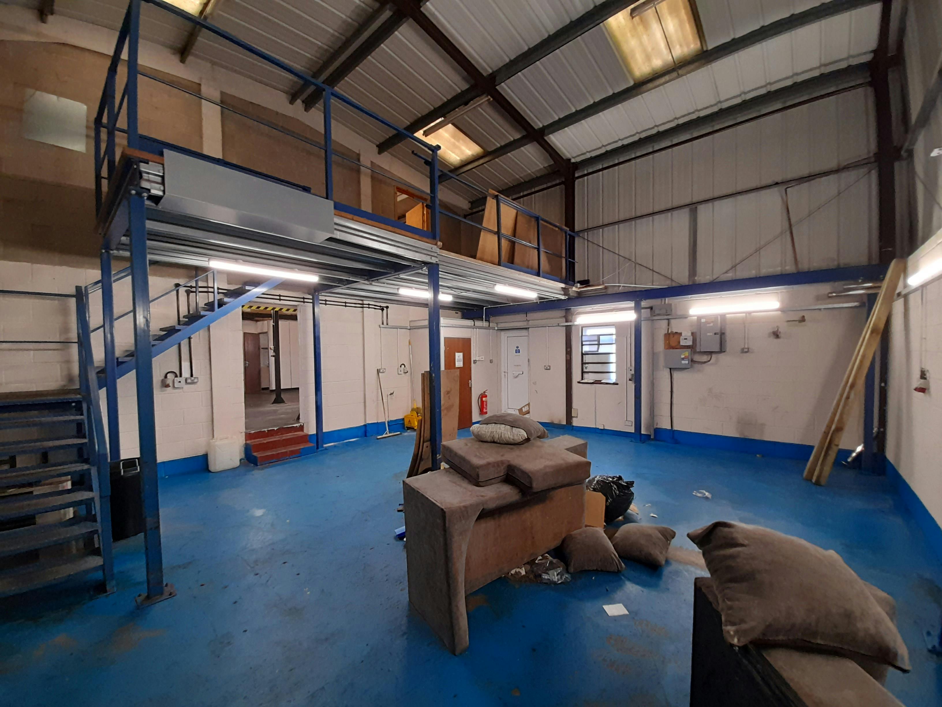Dolphin Park, Evingar Trading Estate, Whitchurch, Motortrade / Trade Counter / Industrial / Warehouse To Let - 20250808_165351.jpg