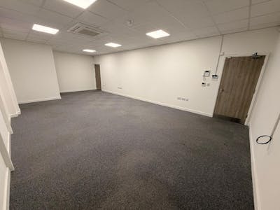 18-19 Aviation Way, Southend-on-Sea, Office To Let - IMG20251119WA0008.jpg