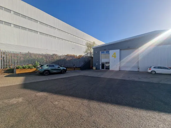 Unit 4 The IO Centre, Brunel Road, Basingstoke, Industrial To Let - 4ioCPicture14 - 01 10 2026.jpg