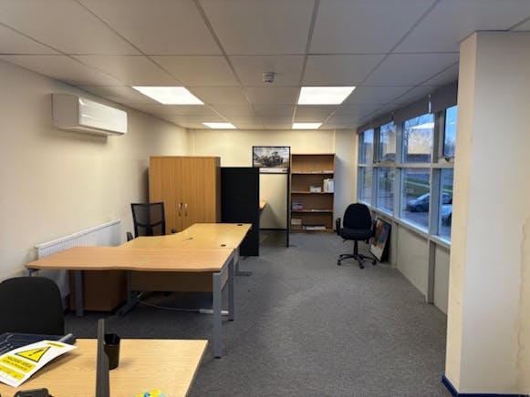 Unit 1 Coldharbour Pinnacles Estate, Harlow, Industrial To Let - Pic 013.jpg