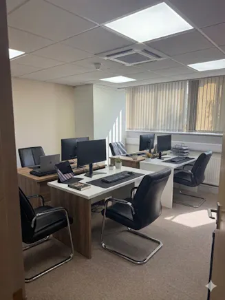 Unit 23, Basildon, Industrial To Let - Sample room.png