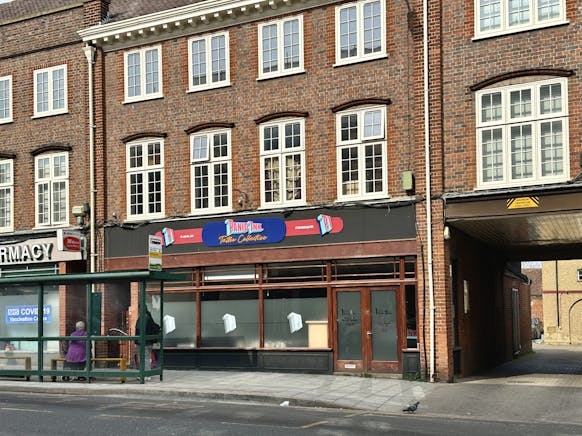 11 Hermitage Road, Hitchin, Retail To Let - Image 3