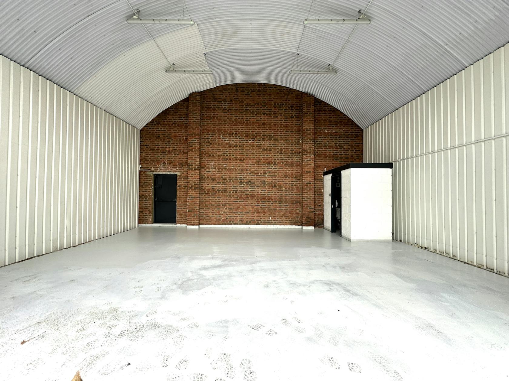 Arches 20 - 24 Hartland Road, Camden, Industrial / Offices To Let - 20250221_122214018_iOS.jpg