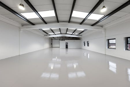 Unit 25 Acton Park Estate, London, Industrial / Warehouse To Let - 2025  Unit 25  Acton Park   220115.jpg