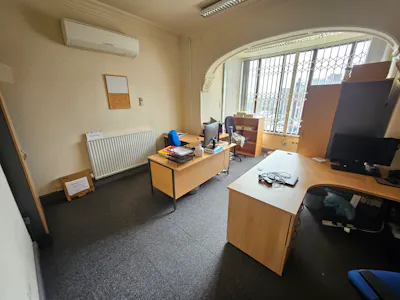 9 & 11 Manchester Road, Manchester, Office / Retail For Sale - 20260907_120053.jpg