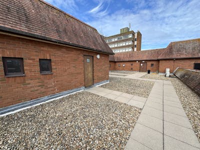 18A Market Place, Burgess Hill, Office To Let - 19a.jpg