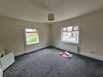 496 Oldham Road, Manchester, D1 (Non Residential Institutions) / Leisure / Office / Retail To Let - 20260817_124529.jpg