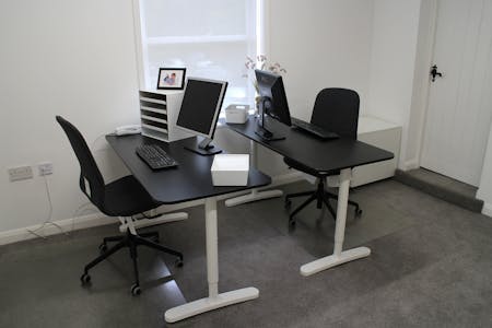 Hurst House, Ripley Surrey, Office / Serviced Office To Let - Ist Floor room 1.jpg